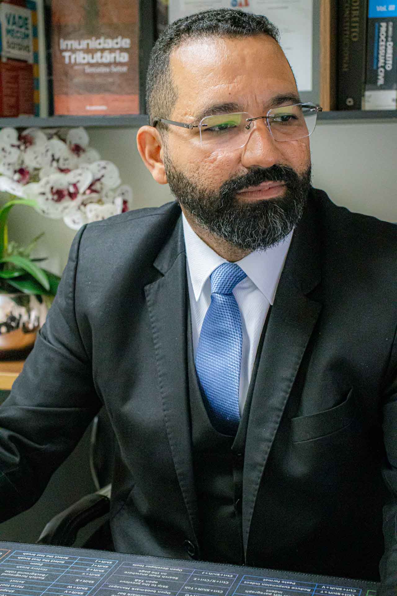 Dr. Thiago Dias - Conquiste seu CEBAS - Curso CEBAS Online
